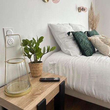 Au Coeur De Montmedy Bed & Breakfast Eksteriør bilde