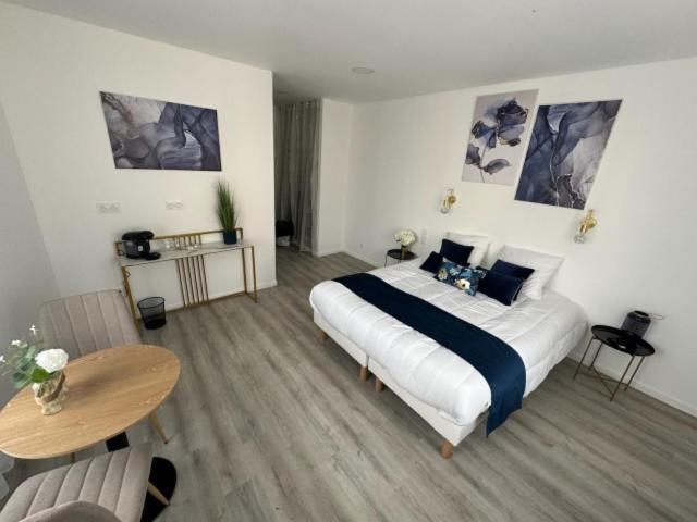 Au Coeur De Montmedy Bed & Breakfast Eksteriør bilde